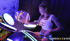 Felicity Feline - Brazzers Exxtra