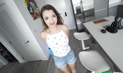 Honey Hayes - This Girl Sucks